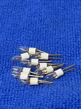 7-7022 Chicago Miniature Lamp Works Lamps Lot Of 10