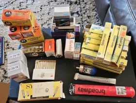 Ge 043168146418 Lot Of Vintage Bulbs Motorola Phillips Sylvania Wko