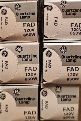 Ge 043168303255 New Fad 650w 120v Tungsten Halogen Lamp T4 Shape R7 Base 650 Watt 120 V Qty 6