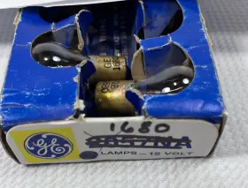 1680 Ge Lamps 2 Bulbs