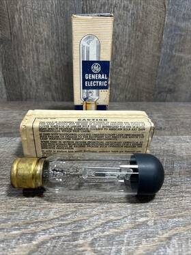 General Electric Ph/750t12p Precision Lamp 750 T12p-120 V