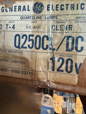 General Electric Q250cl/dc Lot Of 9 Ge Quartzline Lamp Light Bulbs 250w 120v T-4