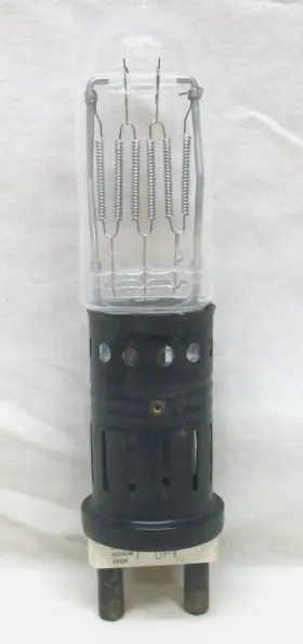 2605 Sylvania Dpy Projector Lamp Bulb 5000 Watts 120 Volts 10 Inch Tall Exl Cond